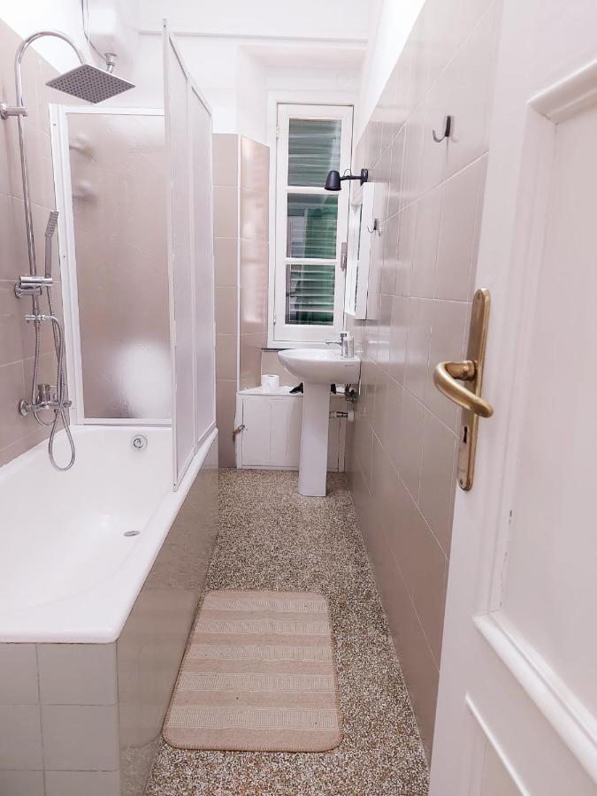 Genova Rooms Brignole B מראה חיצוני תמונה
